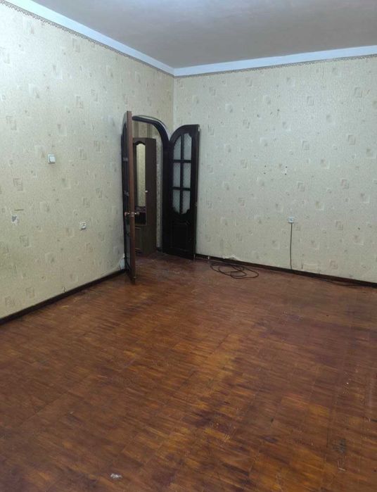 Ахмад Югнакий Продается Квартира 1/2/4 Улучшенные планировка