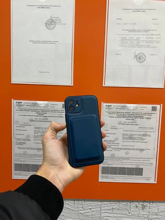 Продам iPhone 12 64GB