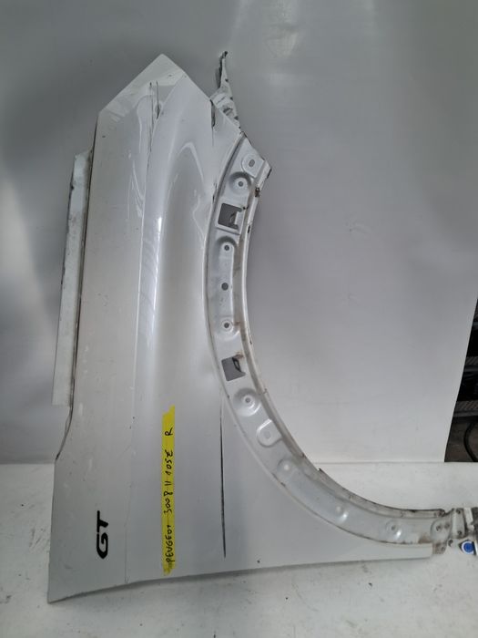 Калник Peugeot 3008 GT 2017/23г