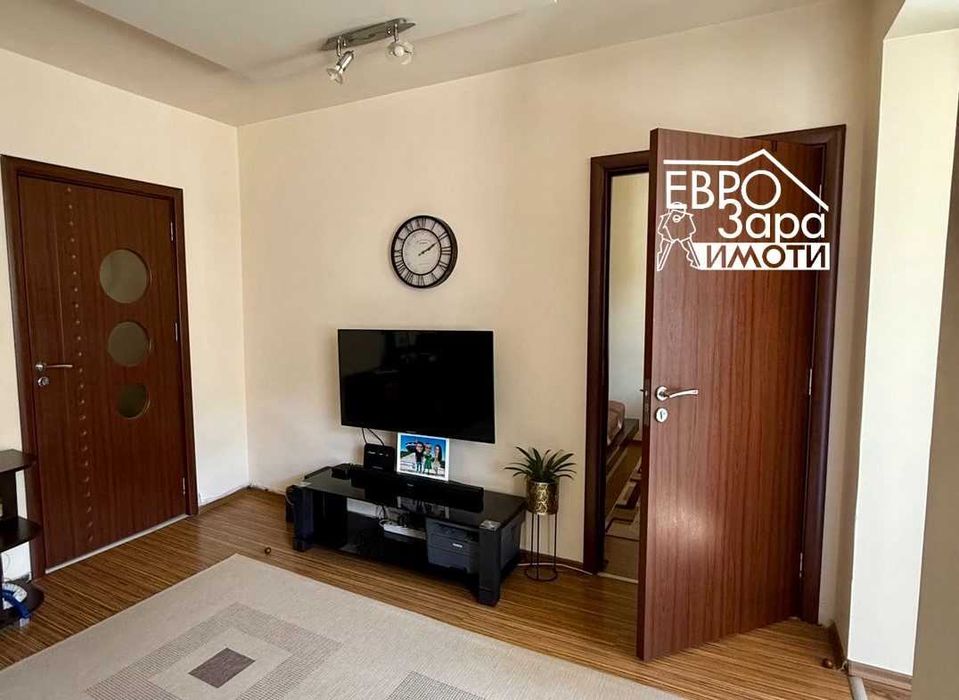 Продава се Четиристаен апартамент в Стара Загора, Център - 148 кв.м за 1345 €/кв.м - Снимка #2