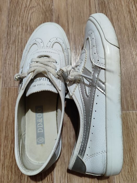 Продам обувь кожаные размер 38