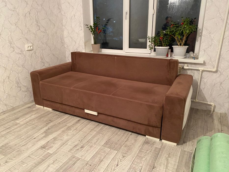 Продам диван в хорошем состоянии