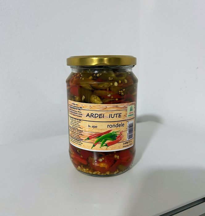 Murături: Gogoșari, Castraveți, Ardei iute, Murături asortate Roz