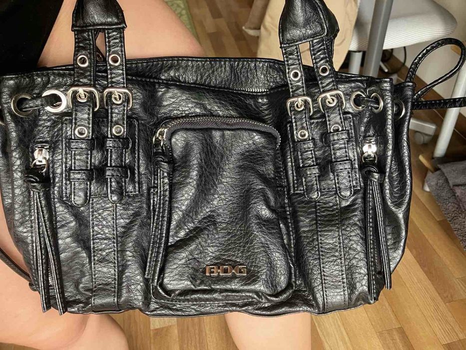 Черна кожена чанта