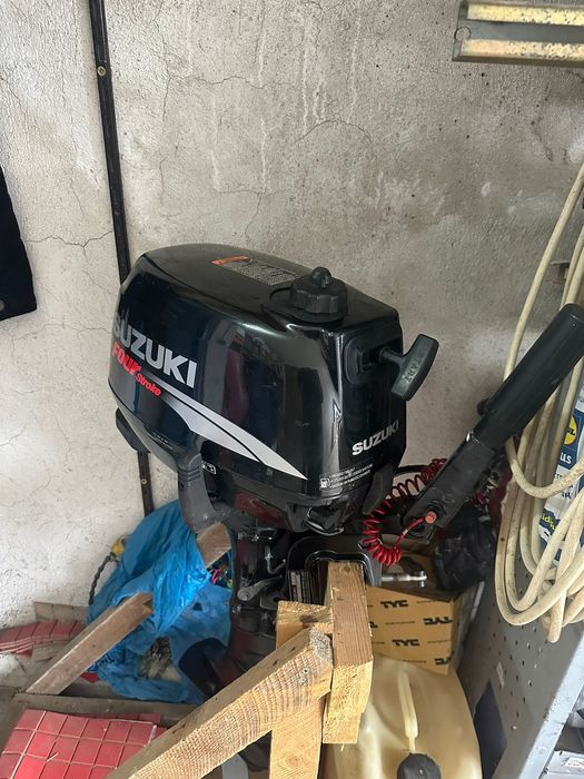 извънбордов двигател Suzuki 6HP 4