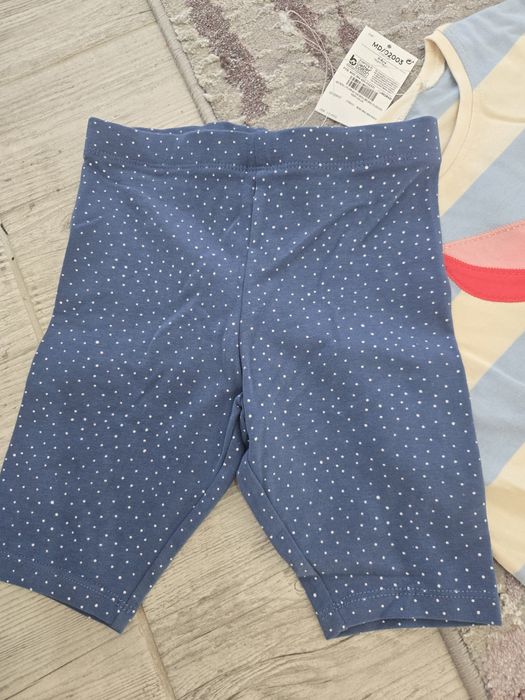 5 Seturi Next fetita