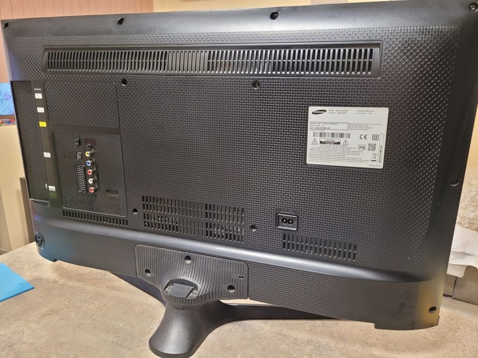 Телевизор Samsung UE32J5100AW – 32 инча, Full HD