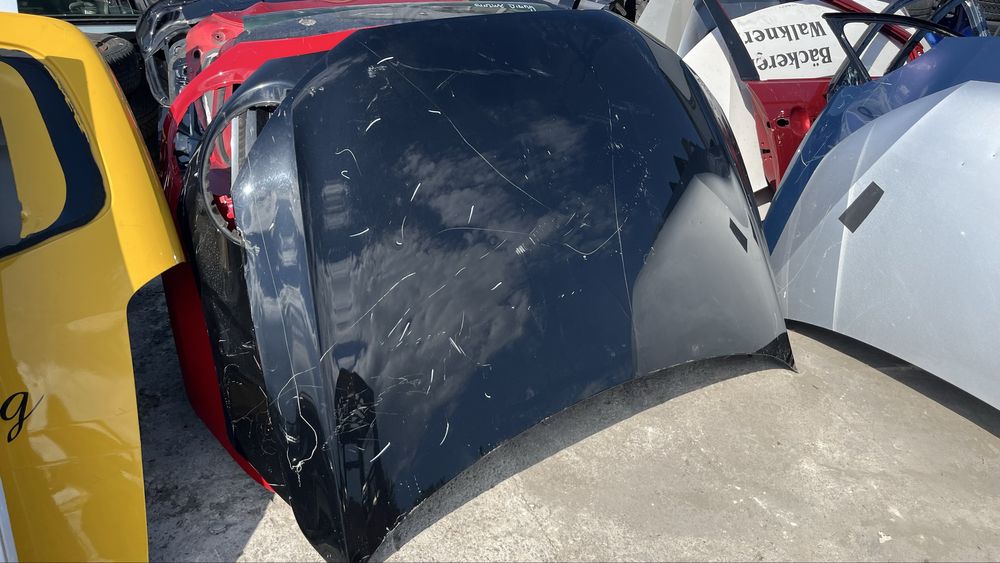 2 броя Преден капак Audi Q3 8U0