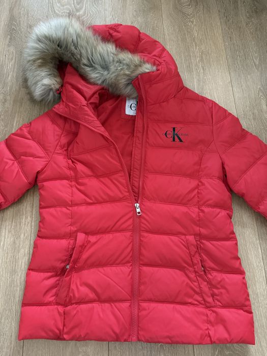 Calvin Klein яке L размер