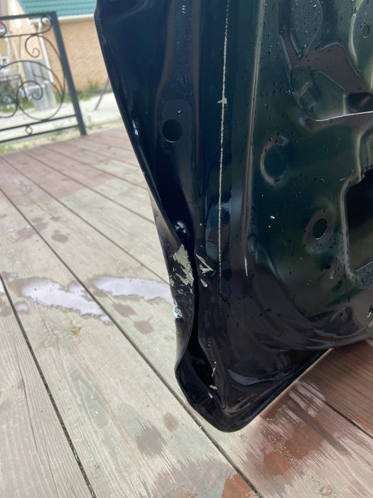 продам дверь богажника РАВ 4 .