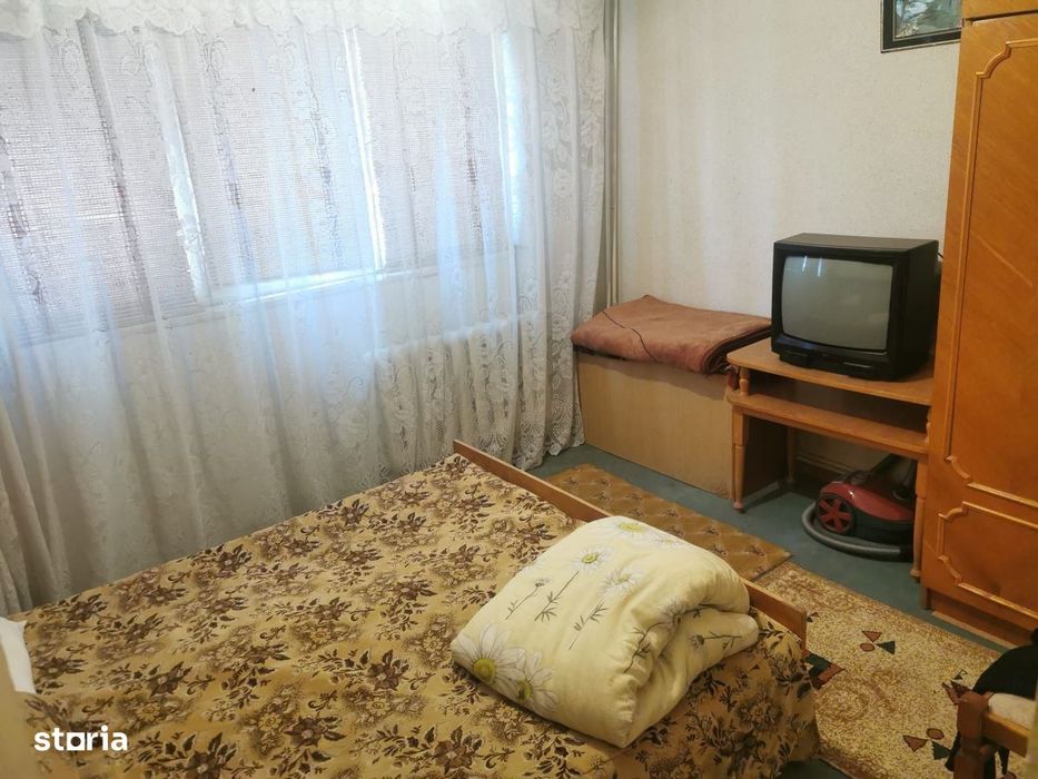 De vânzare apartament 2 camere Decomandat Făurei