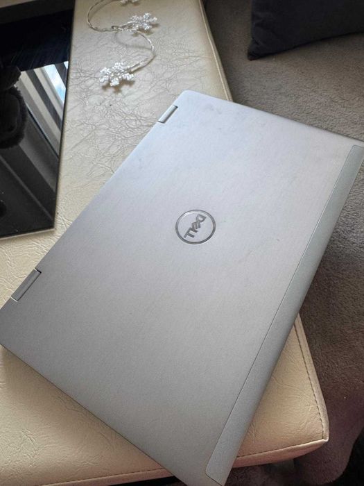 laptop DELL 2-in-1