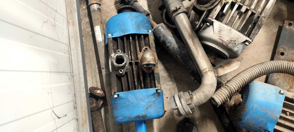 Помпи за въздушно разтоварване на камион
