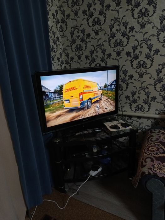 Продам телевизор