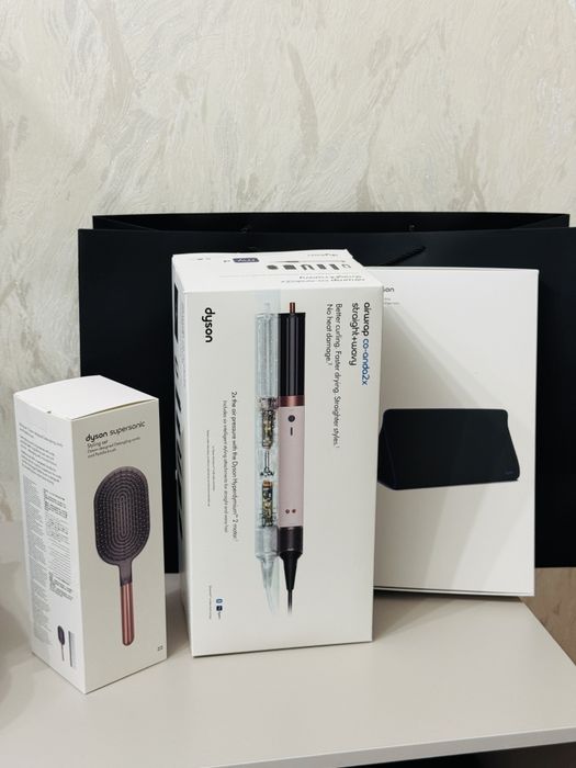 Dyson новый гравировка