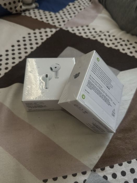 Air pods 4 sigilate