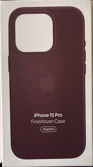 Оригинални кейсове за iPhone 15 Pro – FineWoven / Leather / Silicone