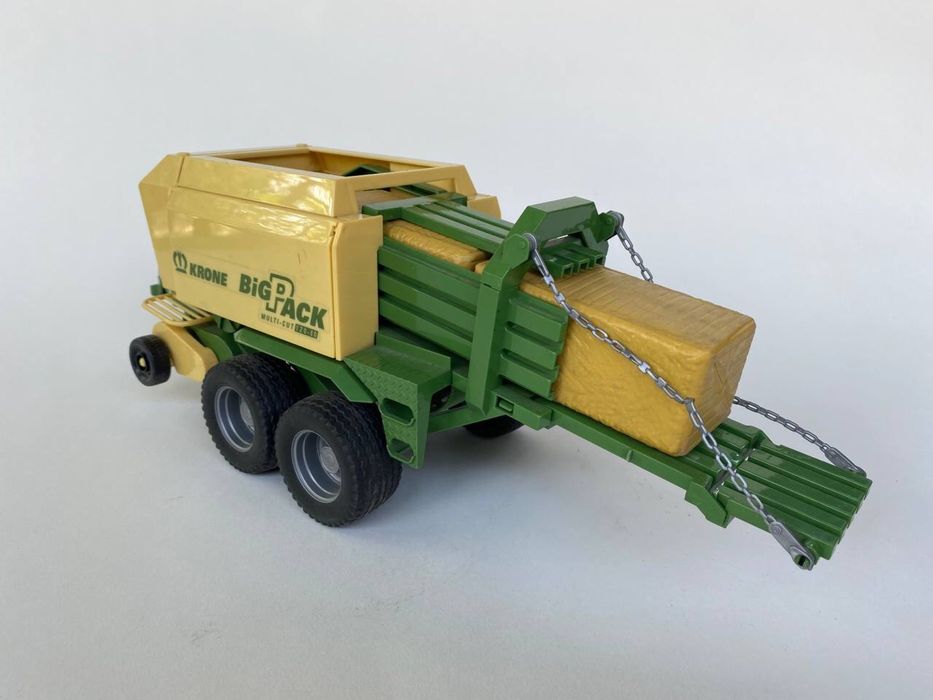 Пресс подборщик сена Bruder оригинал германия