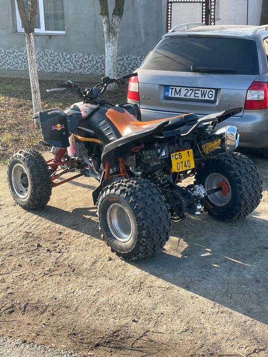 Vând polaris predator 500