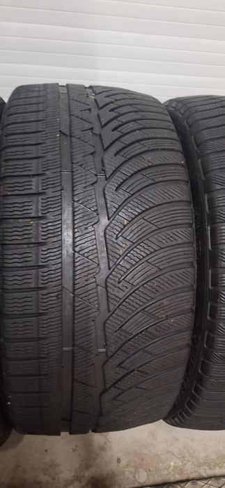 4 бр зимни гуми 255 35 19 Michelin & Sailun