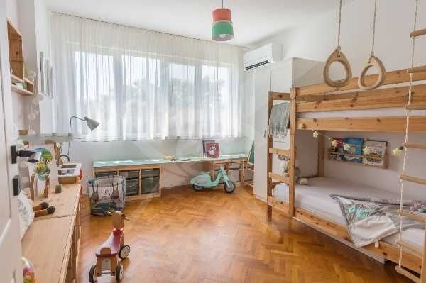 Дава се под наем Тристаен апартамент в Пловдив, Център - 100 кв.м за 897.6 € - Снимка #8