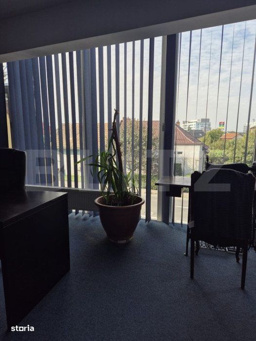 Spatiu comercial p+2  ,  750 mp de vanzare zona centrala