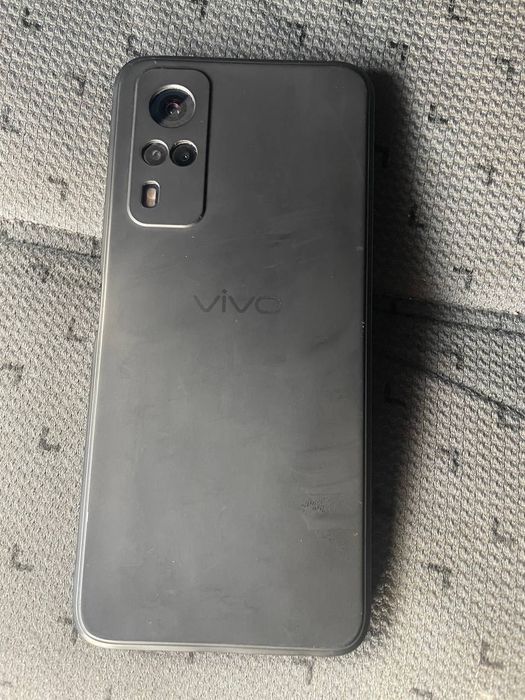 Srowna telefon Sotiladi!