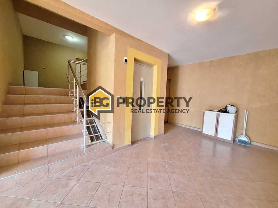 Просторен и светъл апартамент в Бяла