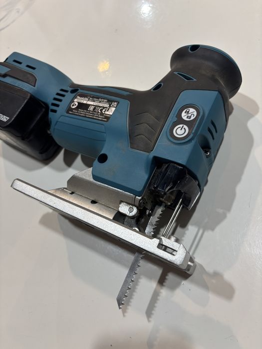 Pendular makita DJV181 2025 ca nou