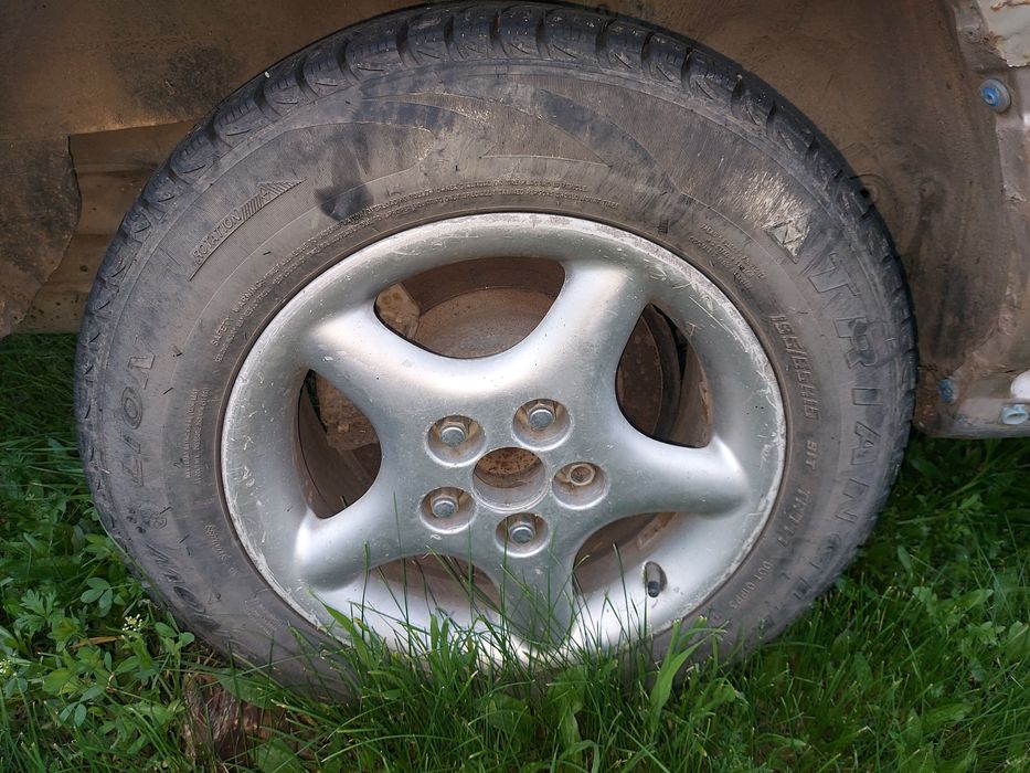 Комплект летних шин с дисками