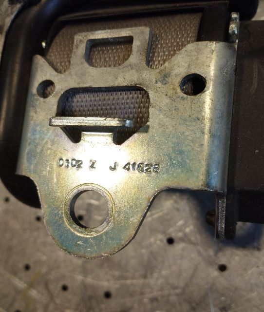 Centura stanga spate 561187101 Mercedes-Benz E-Class W211/S211