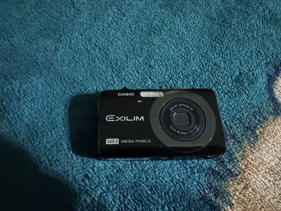 Дигитален фотоапарат Casio Exilim