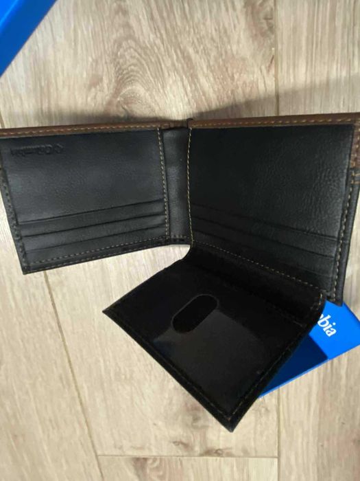 Мъжки кожен портфейл Columbia