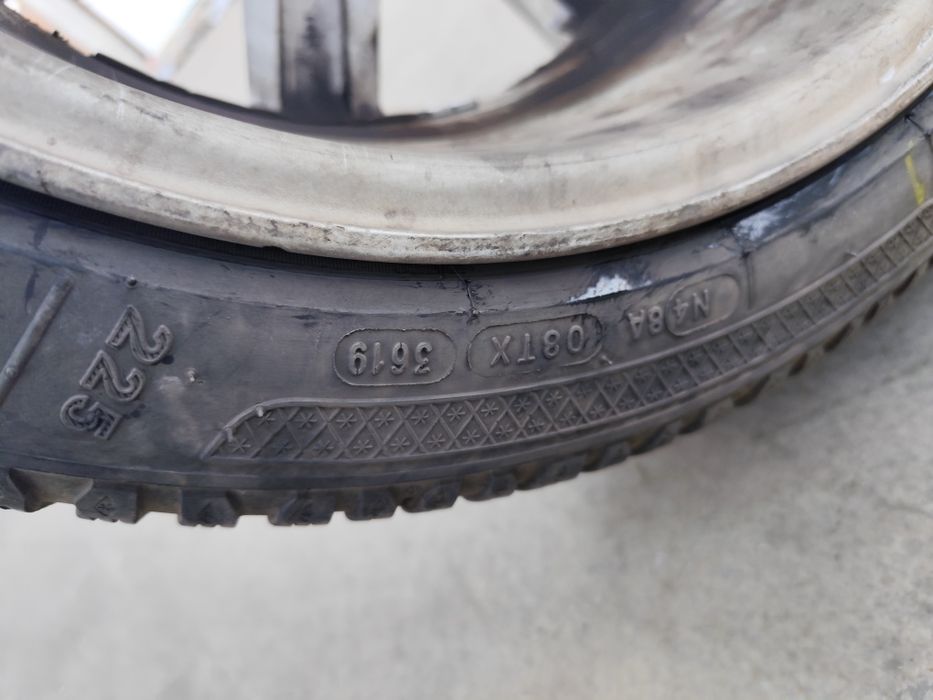 Джанти с зимни гуми BMW 5*120 225/45/17