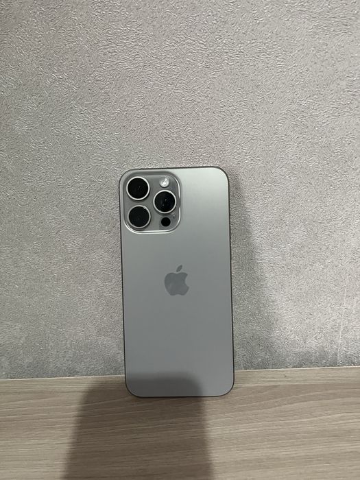 Айфон 15 про мах