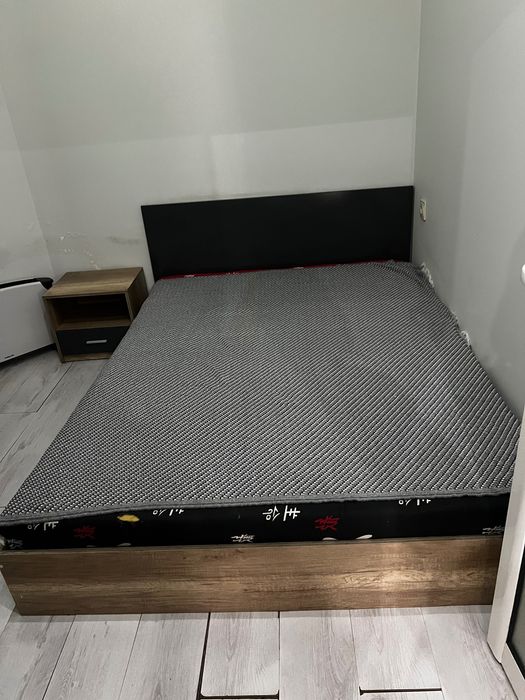 Спален комплект. Спалня , нощно шкафче , гардероб , скрин с огледало