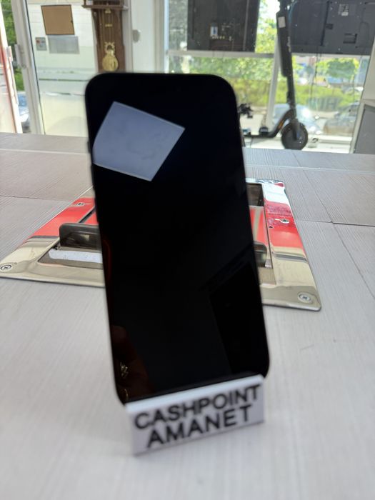 Vând iPhone 15, 128 GB, stare foarte bună de funcționare.