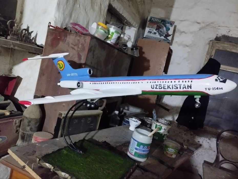 макет самолёта ту 154м