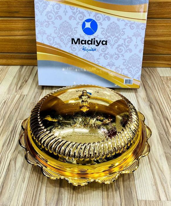 Сервировочное блюдо с крышкой Madiya 40 см