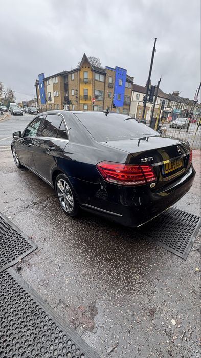 Mercedes-Benz E300 Bluetech Hybrid