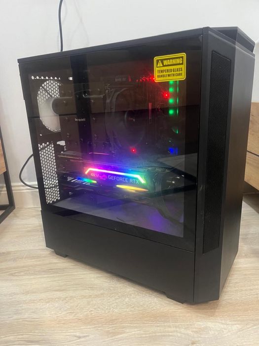 Продаю игровой компьютер срочно.