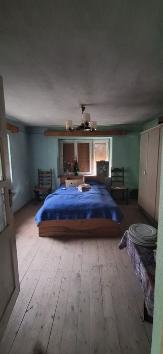 Casa + teren de vanzare in Sat Sangatin