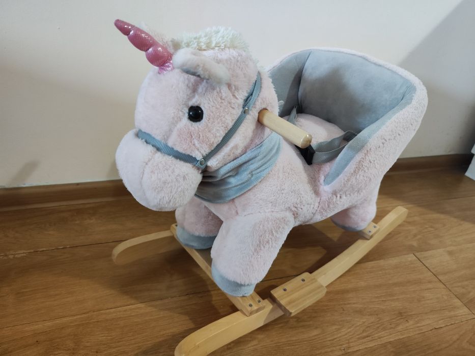 Moni Музикално конче люлка Еднорог