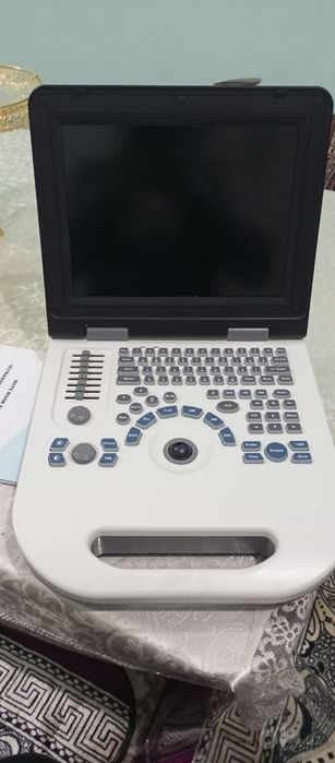 Узи аппарат срочно  продается
