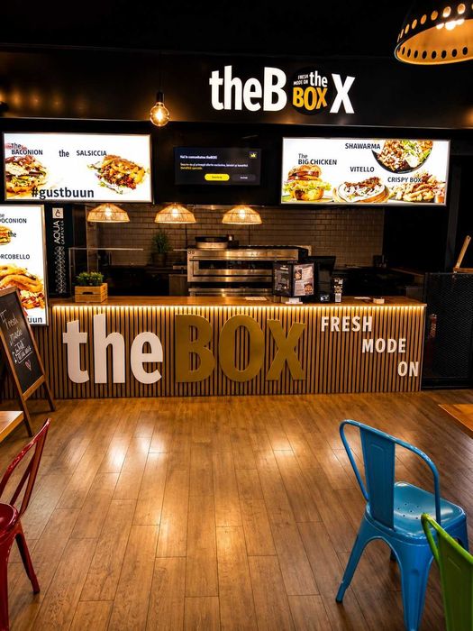 Vânzare Afacere / Business - lanț fast food  — 4 locații complet utilate în incinta Kaufland Iași (preluare imediată)