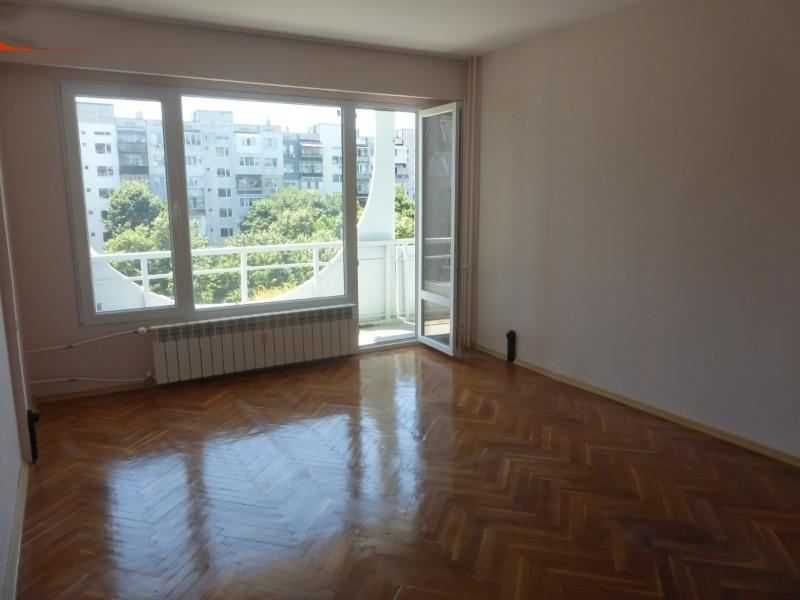 Продава се Двустаен апартамент в София, Център - 57 кв.м за 2369 €/кв.м - Снимка #2