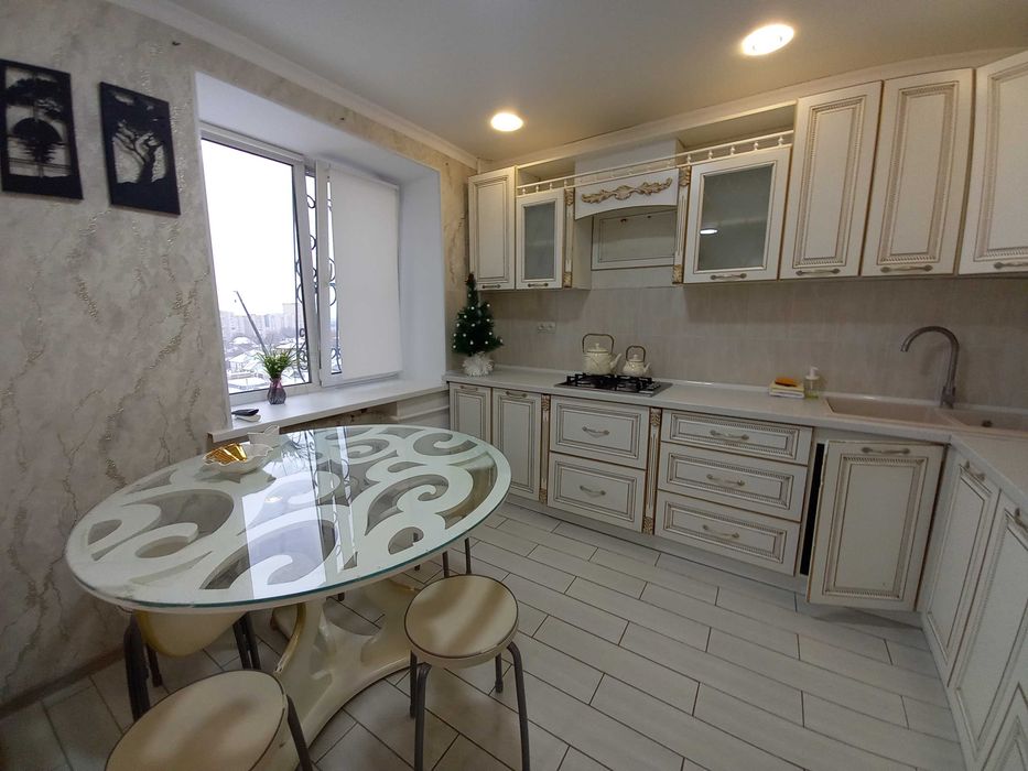 3х комнатная на Космосе