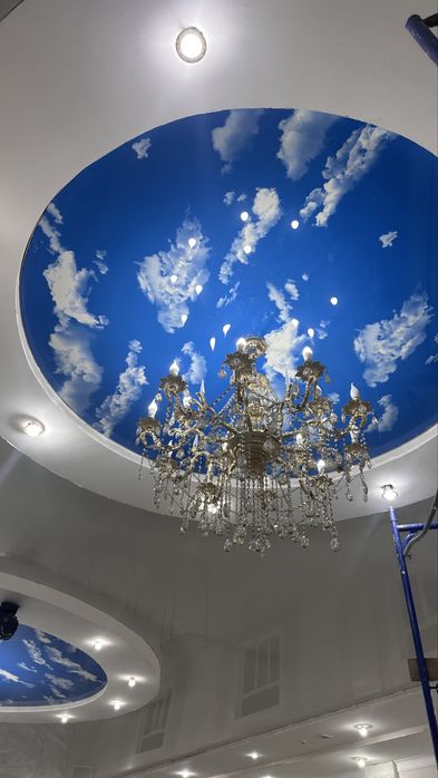 Продам люстры ширина 120-130см