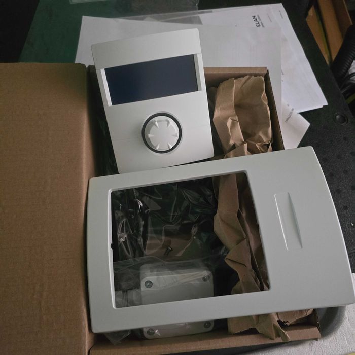 Pompă de căldură aer-apă NOVELAN LICV 8.2R1/3 – sistem split, R410A