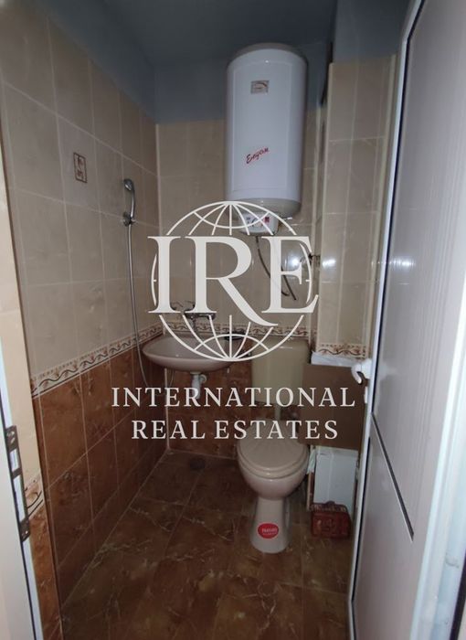 Продава се Тристаен апартамент в Варна, Колхозен пазар - 65 кв.м за 1413 €/кв.м - Снимка #7